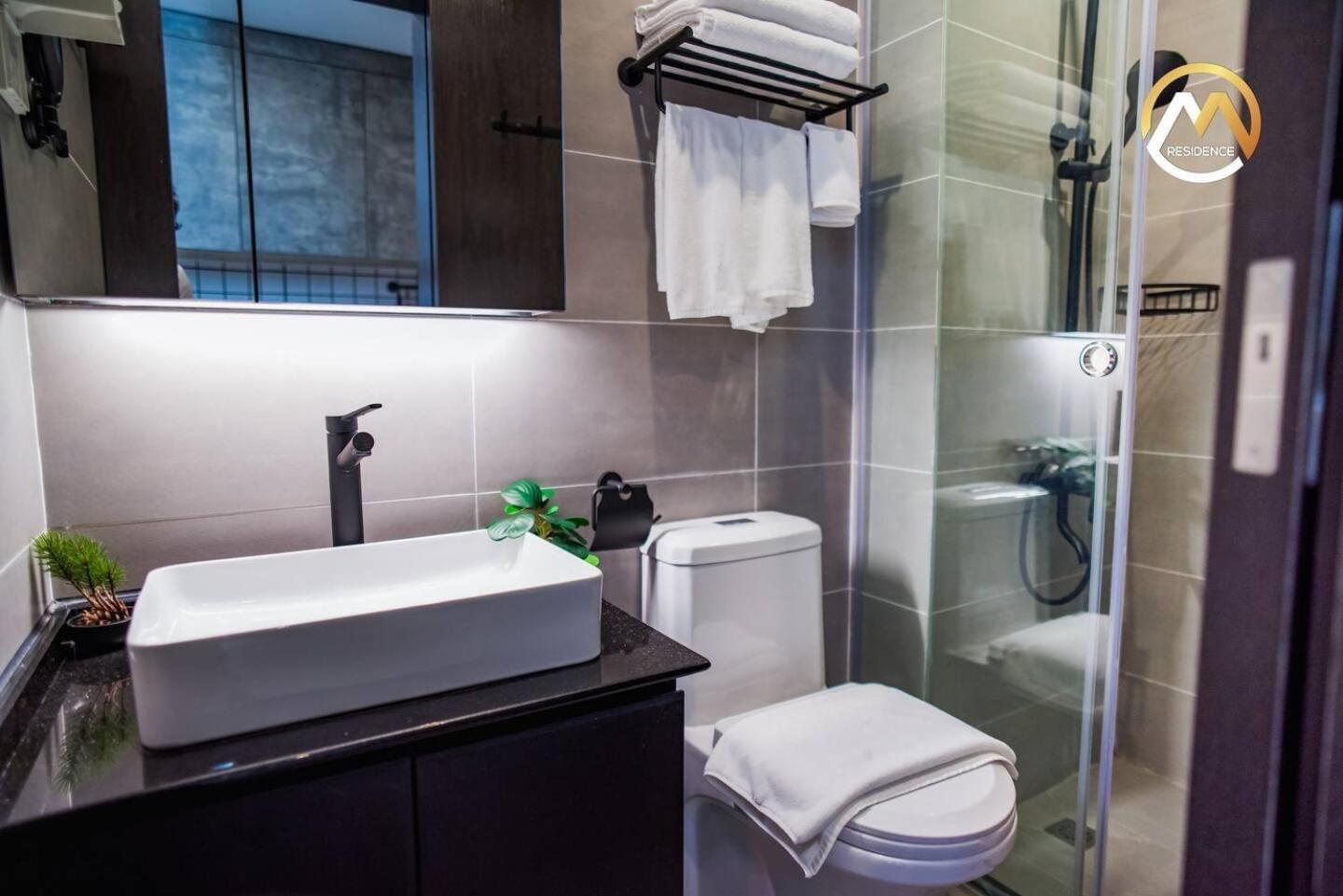 Hotel Serviced Apartments Top One Infinity Pool With View Of 360 Degree Phnom Penh Zewnętrze zdjęcie